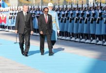 Farmaaajo Oo Dhigiisa Turkiga U Diray Farriin Ku Aaddan Maalinta Midnimada Iyo Dimuqraadiyadda Dalkaasi
