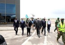 Wafdi ka socda golaha amniga ee midowga Afrika oo soo gaaray muqdisho