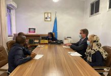 Maxay kawada hadleen wasiir Xaniifa iyo masuuliyiinta safaaradda Finland?