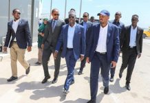 Madaxweynihi hore Soomaaliya Shariif Sheekh Axmed oo maanta soo garay Muqdisho.