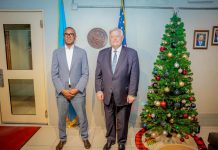 Guddoomiyaha SoDMA iyo Safiirka Maraykanka oo Ka Wada Hadlay Xoojinta Iskaashiga Bani’aadannimo