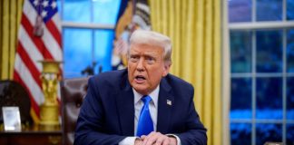 Trump oo ku hanjabay weeraro culus haddii Hormuz dib loo furi waayo