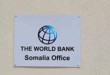 Bangiga Adduunka oo laga cabsi qabo inuu jaro taageerada miisaaniyadda Soomaaliya