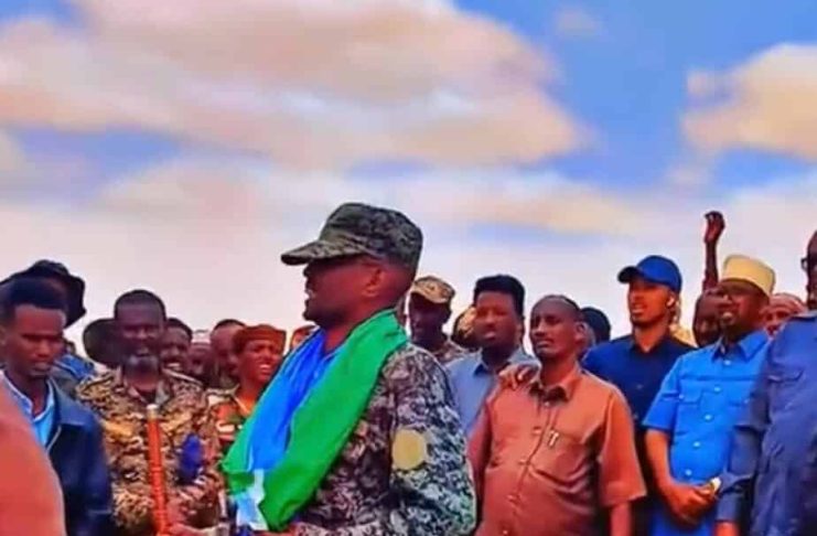 Ciidan iyo Saraakiil Somaliland ka tirsanaa oo ku biiray Maamulka Waqooyi Bari