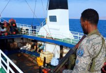 Puntland oo xoog ku soo furatay markabka MT HONOUR oo ay burcad-badeed afduub ku haysteen